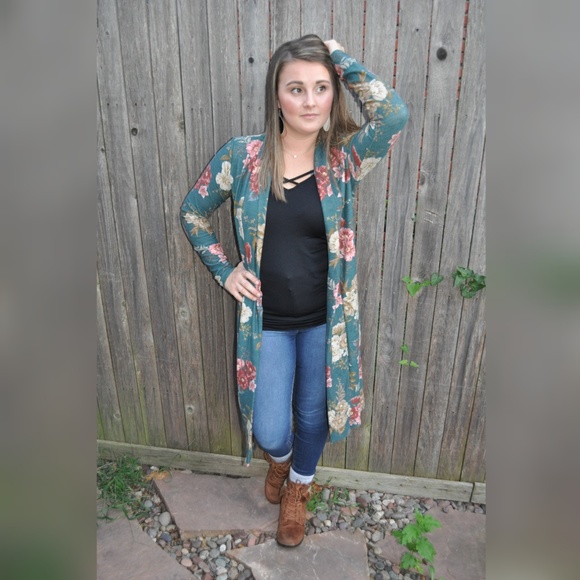 Haptics by Holly Harper Sweaters - Haptics Hunter Green Floral Duster Sweater